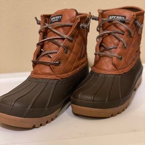 SPERRY DUCK BOOTS